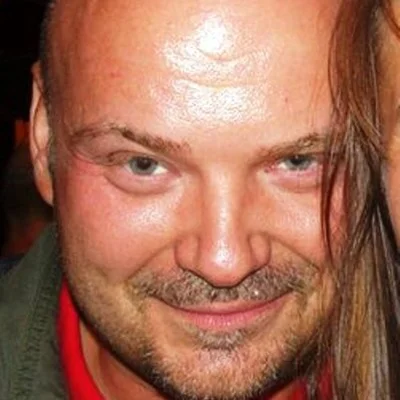 László