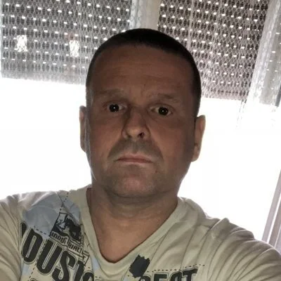 János