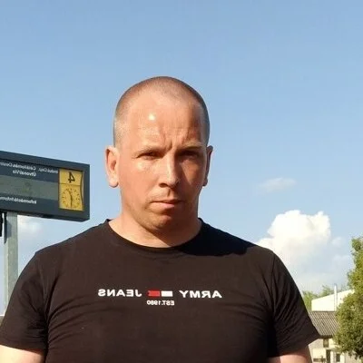 József, Tököl