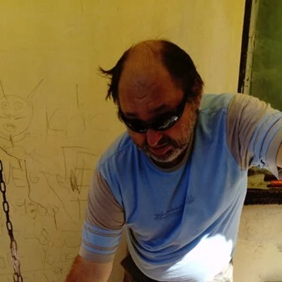 György