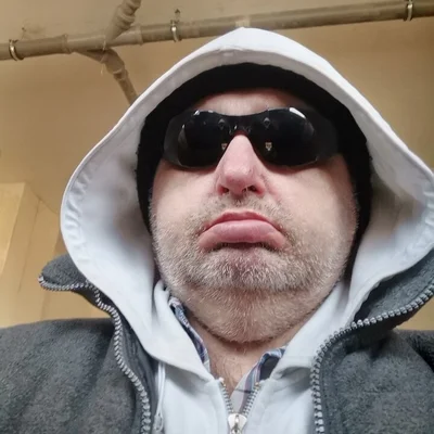 György