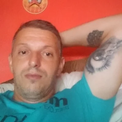 András