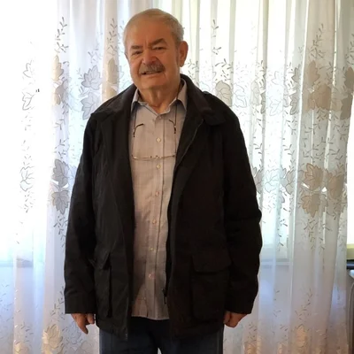 László