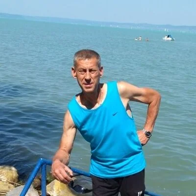 Nagy, Komló