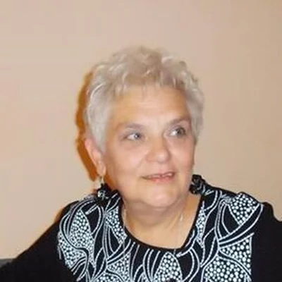 Éva