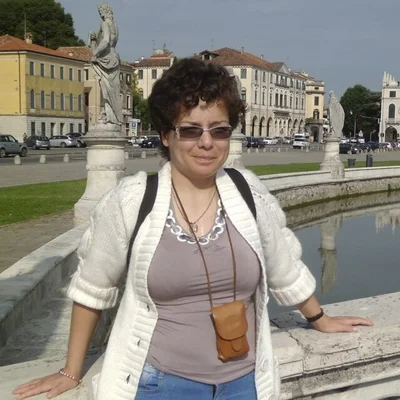 Ági