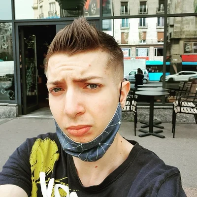 Dávid, Budapest