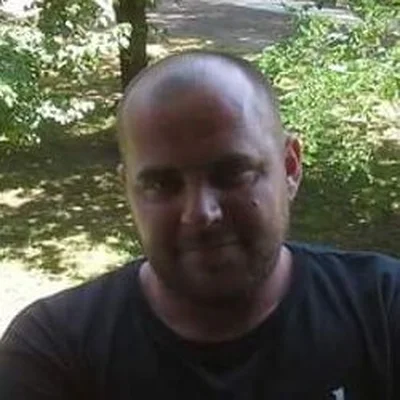 László