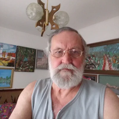 László, Tenk