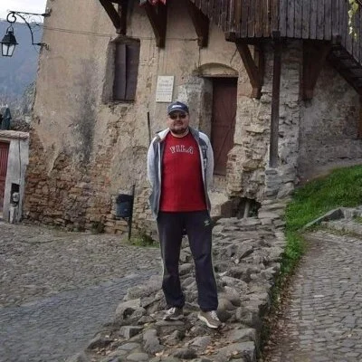 László