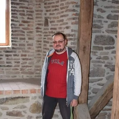 László