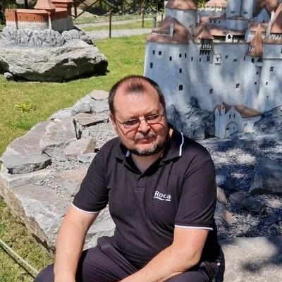 László