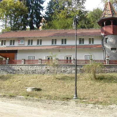 László