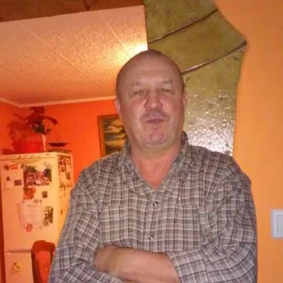 András