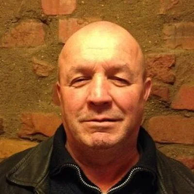 András