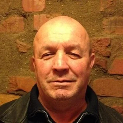 András