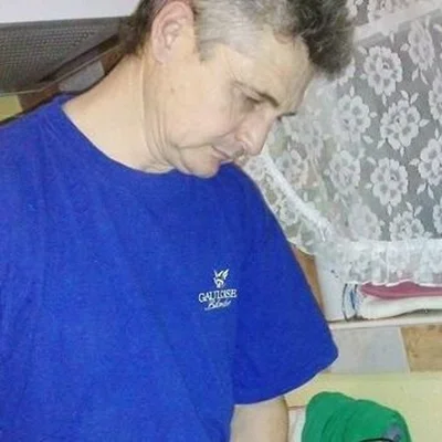 László