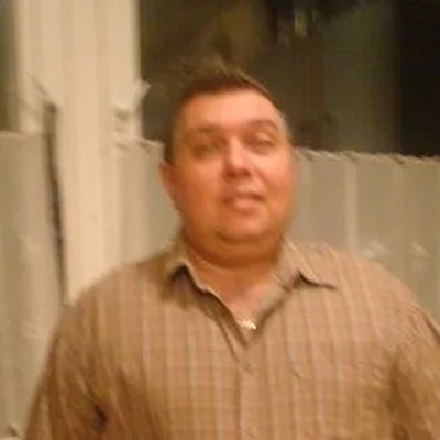 Robi, Érd
