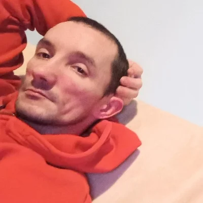 László