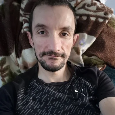 László