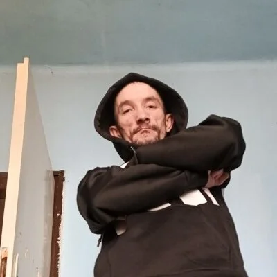 László