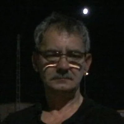 József