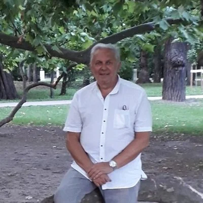 Gyula, Budapest