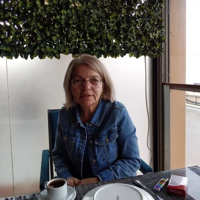 Éva