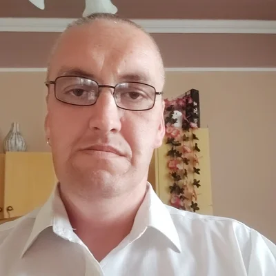 Jozsi, Mór