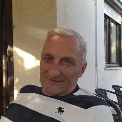 János
