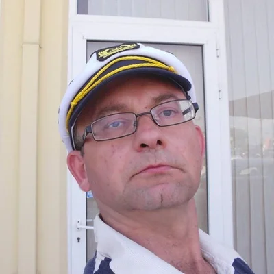 László