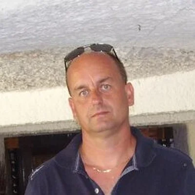 Laci, Gödöllő