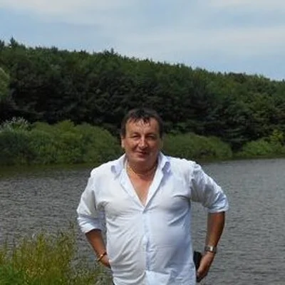 Károly