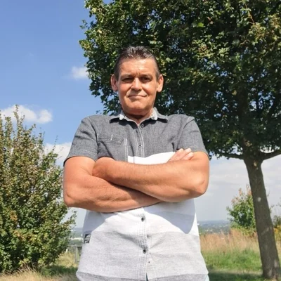 László
