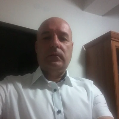 László, Érsekújvár