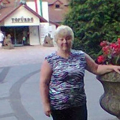 Éva