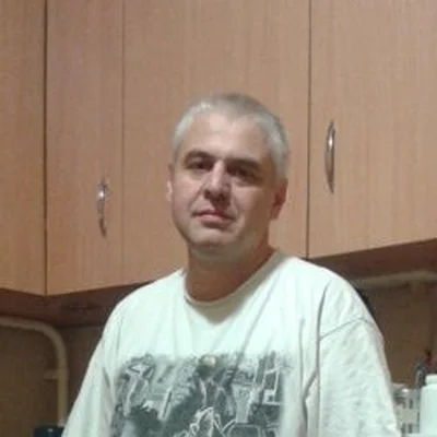 András