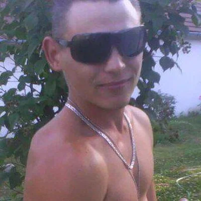 LÁSZLO