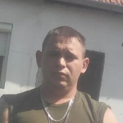 LÁSZLO