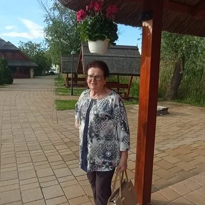 Katalin, Akasztó