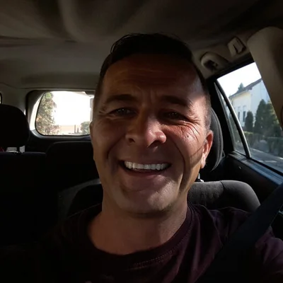 György