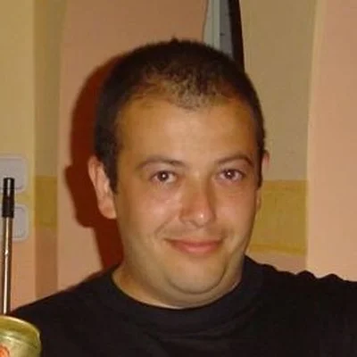 Krizan, Komárom