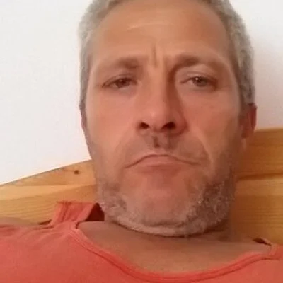 László