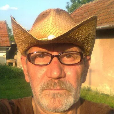 József