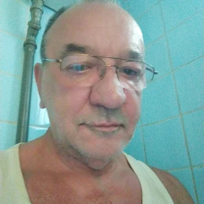 István, Érd