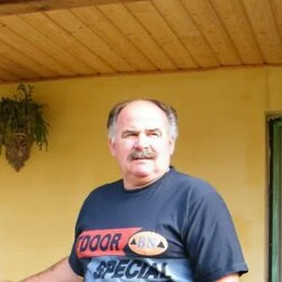 János