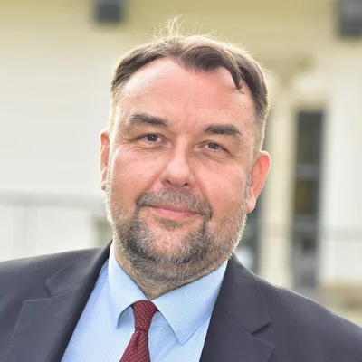 Attila, Páty