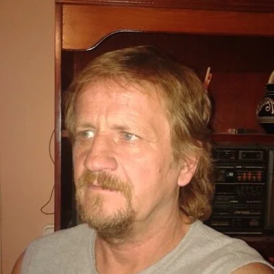 Péter, Baja