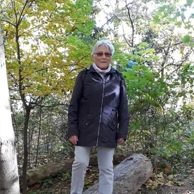 Éva