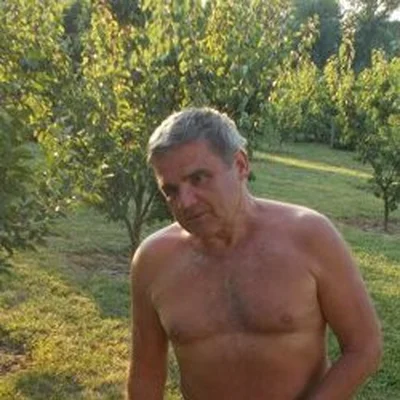 László